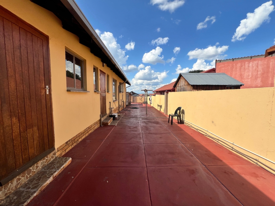 3 Bedroom Property for Sale in Tlhabane West North West